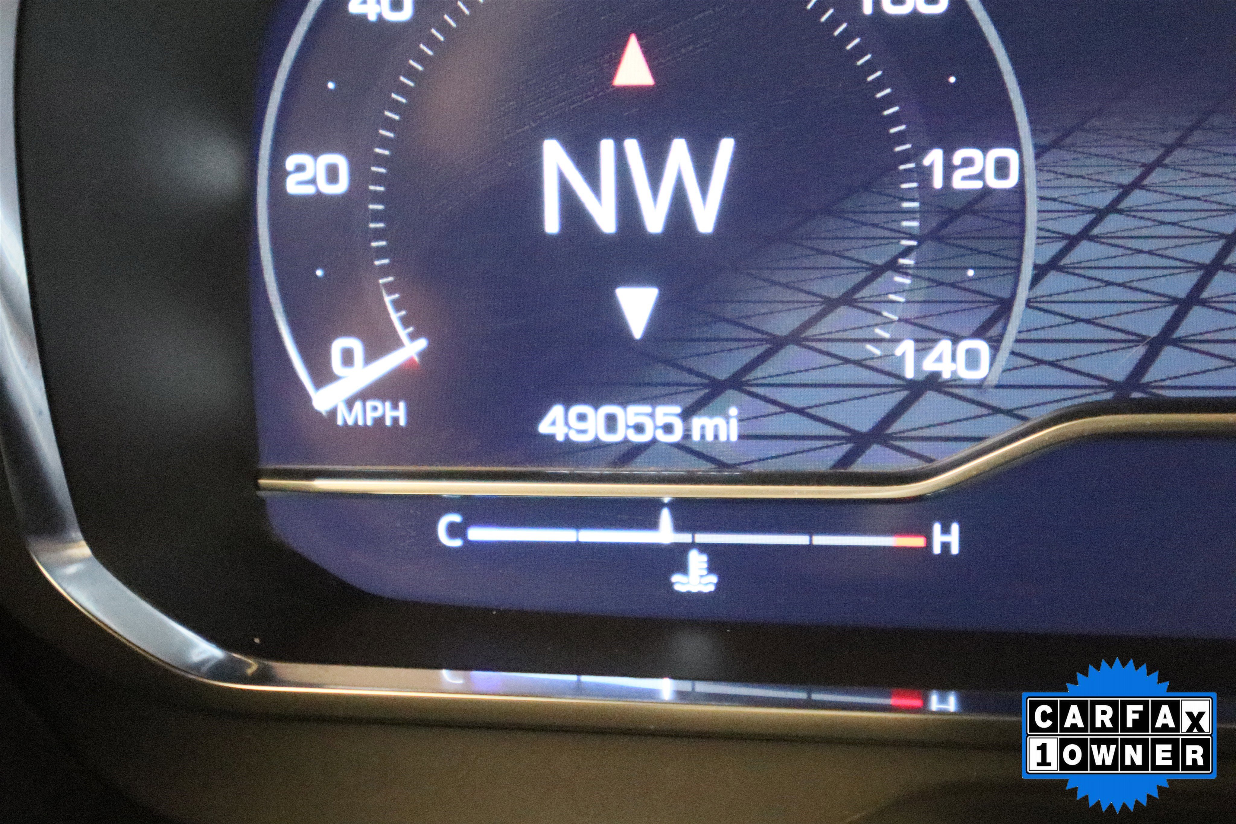 Used 2022 GMC Yukon AT4 w/ Technology Package image 19