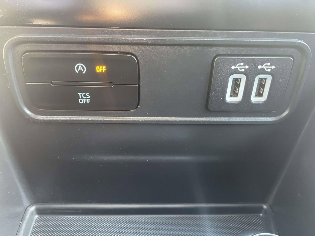 Used 2018 Ford EcoSport SE image 37