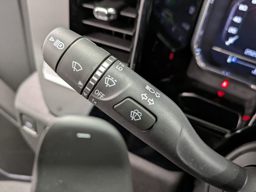 Used 2024 GMC Sierra 1500 Elevation w/ LPO, Elevation Black Package image 19