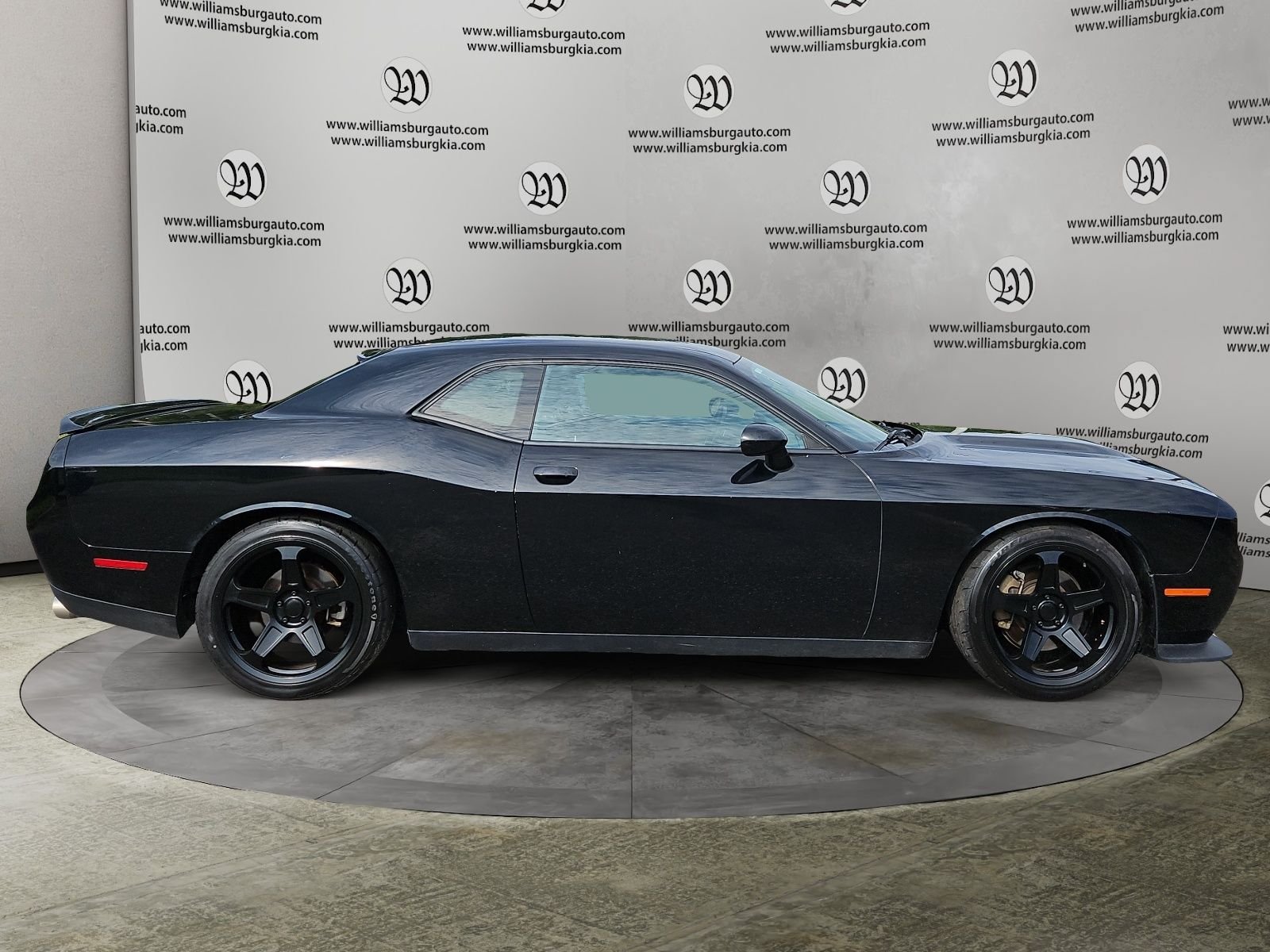 Used 2021 Dodge Challenger R/T RWD image 6