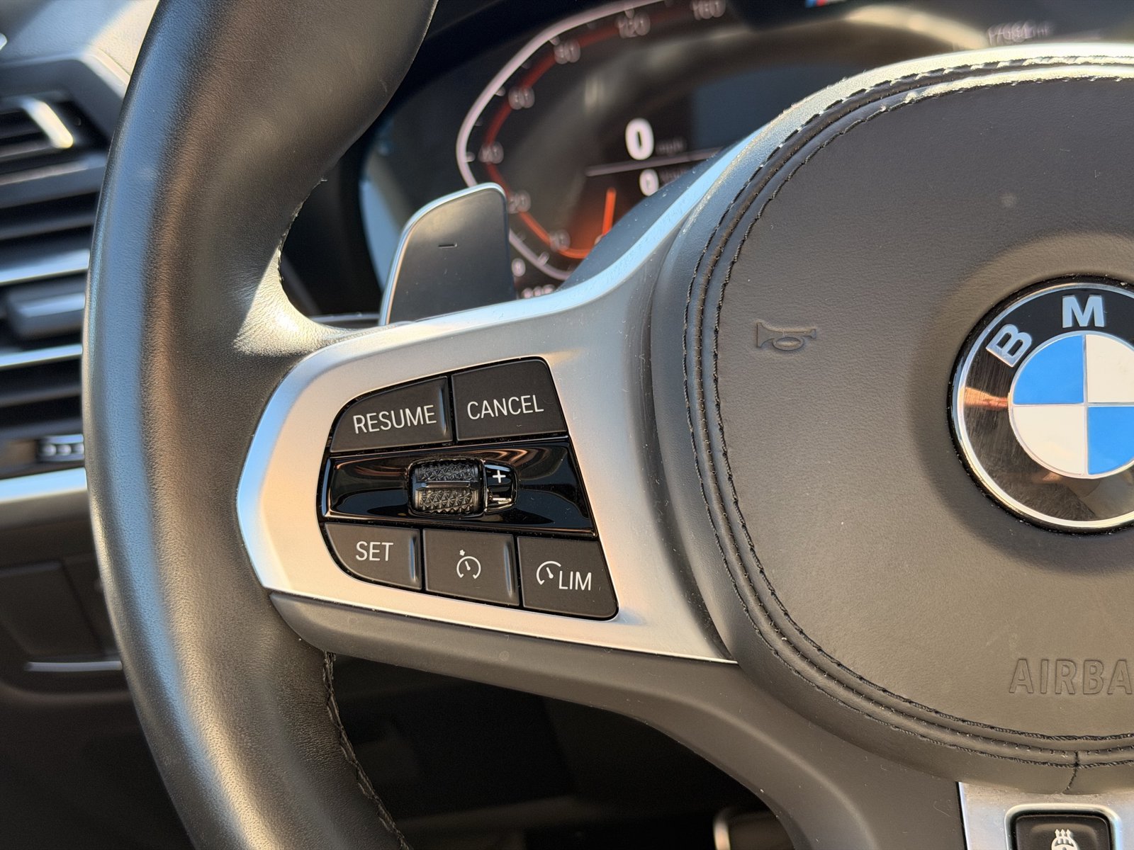Used 2024 BMW X4 xDrive30i AWD/4WD image 19