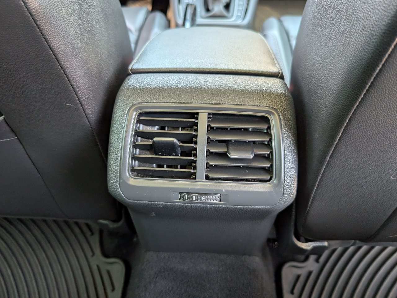 Used 2015 Volkswagen Golf TDI SEL FWD image 7