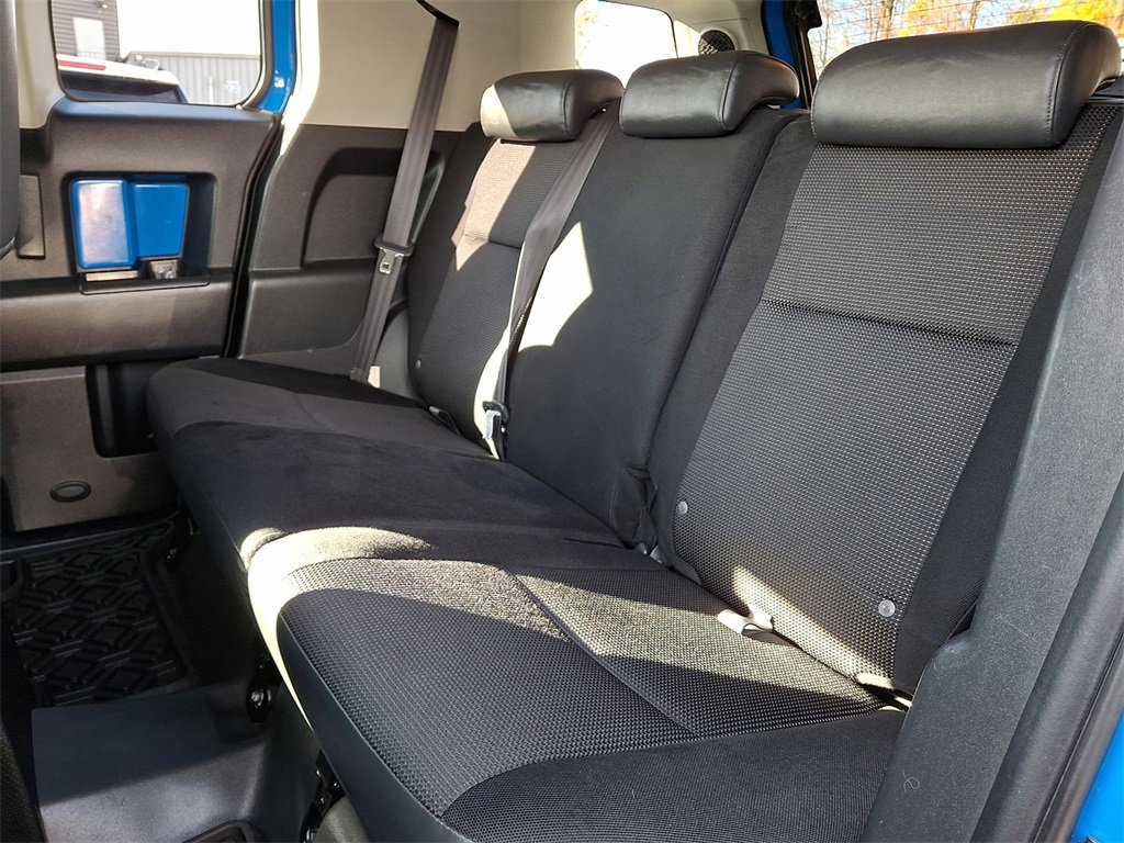 Used 2007 Toyota FJ Cruiser 4WD image 10