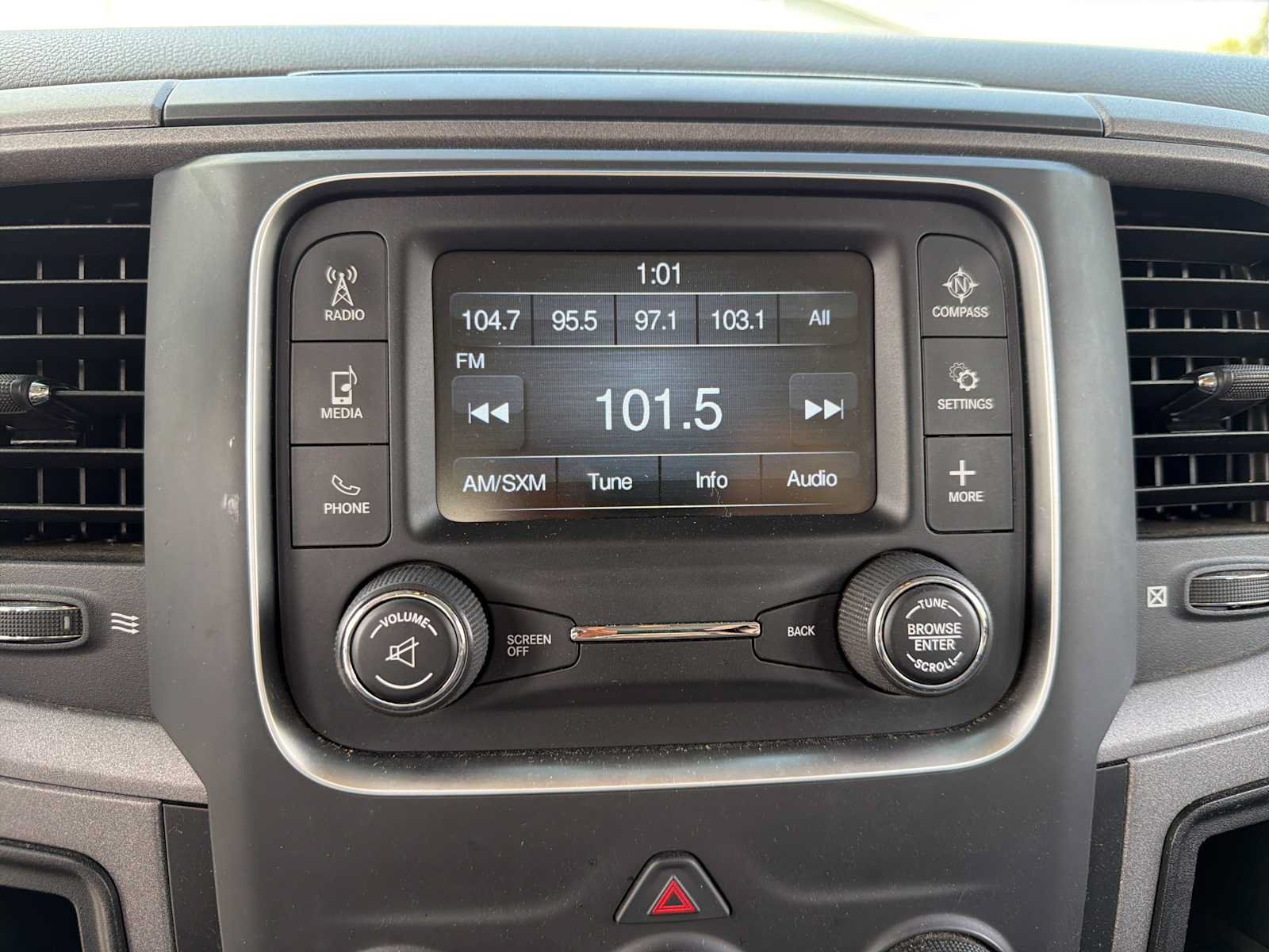 Used 2018 RAM 2500 Tradesman w/ Chrome Appearance Group AWD/4WD image 8