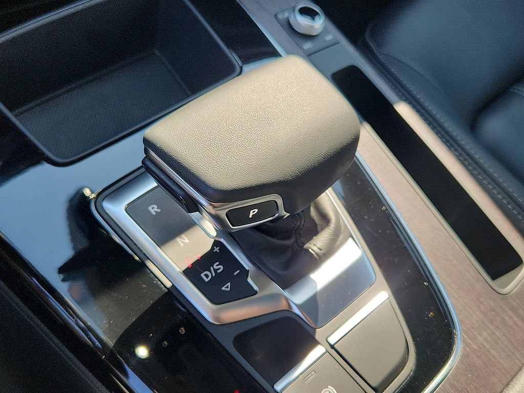 Used 2024 Audi Q5 Premium AWD/4WD image 19