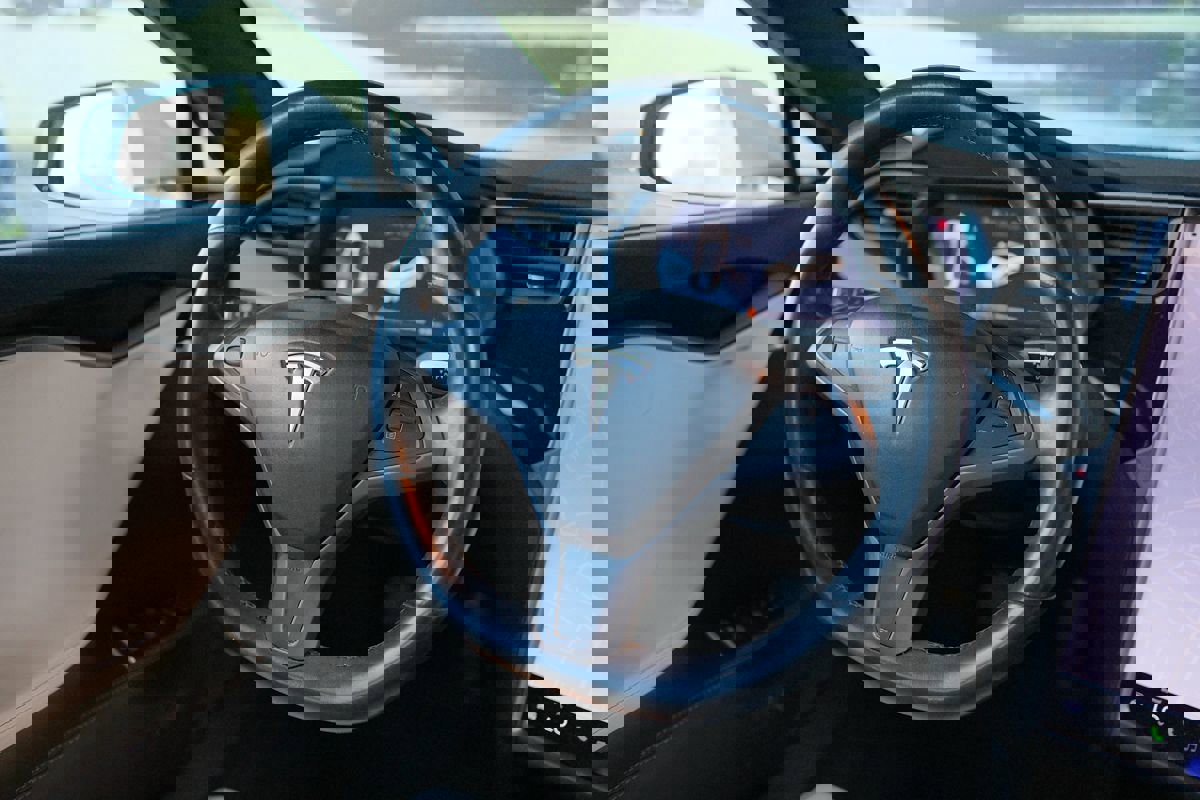 Used 2020 Tesla Model S Long Range Plus image 46