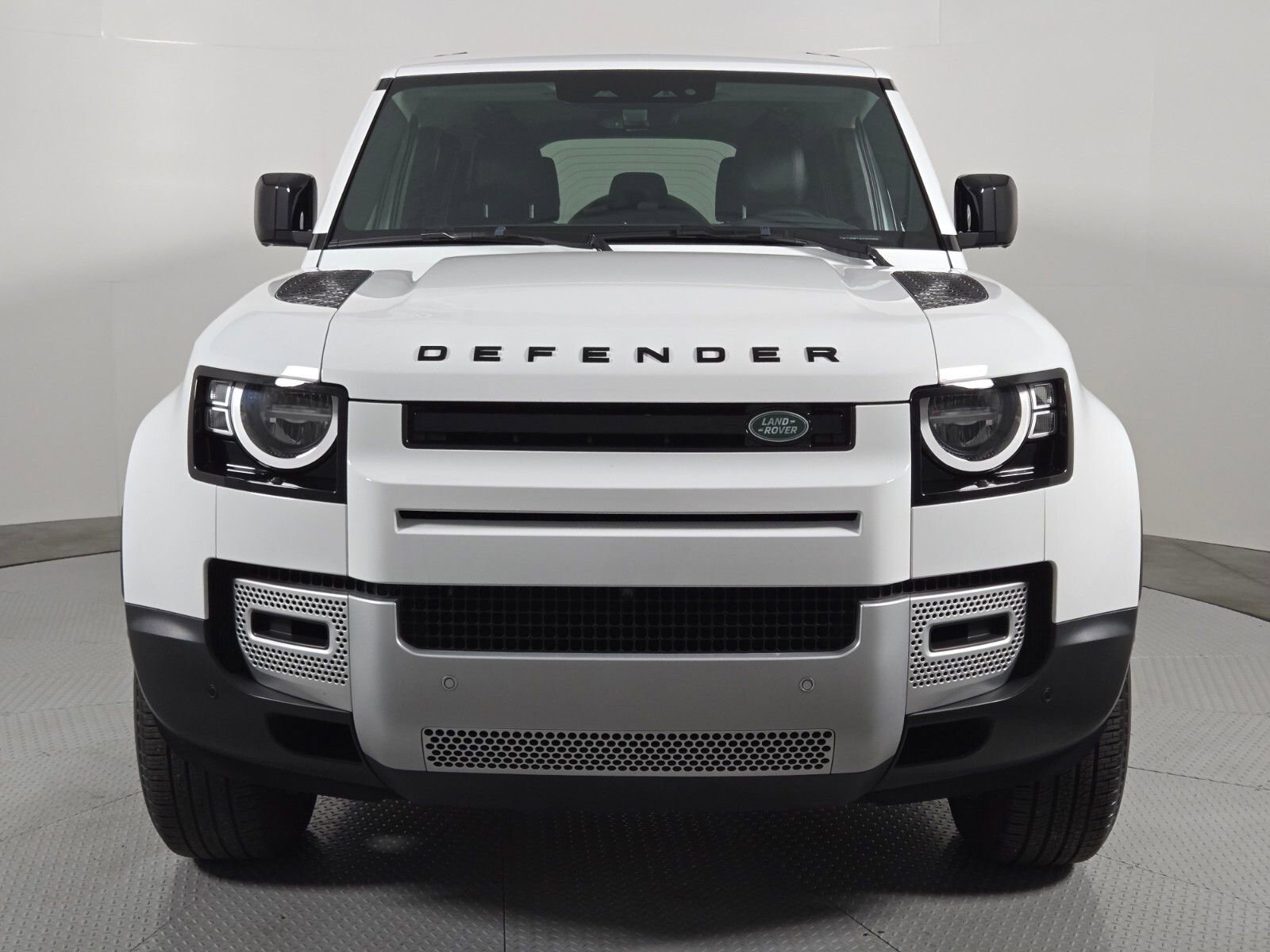 Used 2022 Land Rover Defender 110 S AWD/4WD image 8