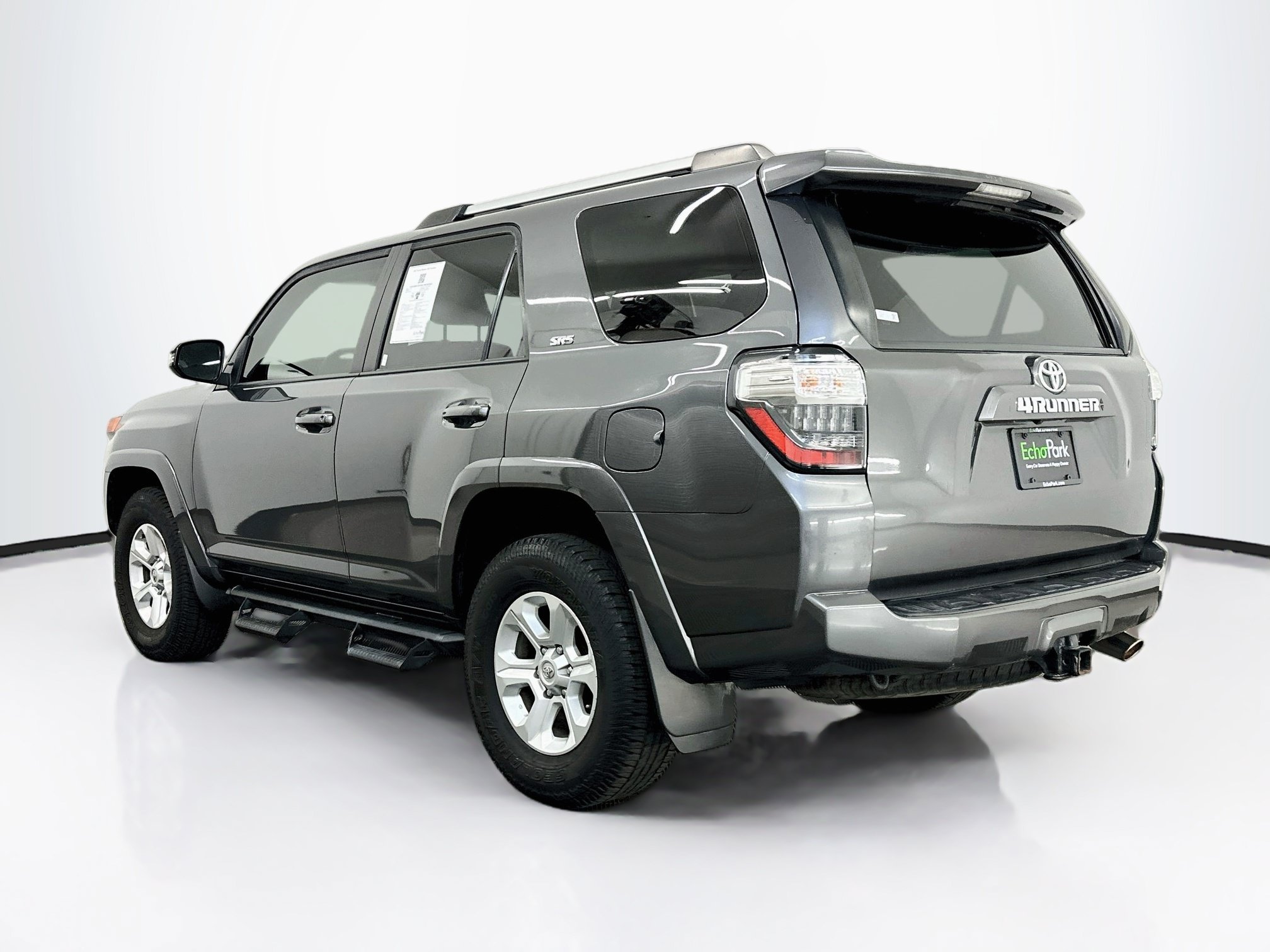 Used 2022 Toyota 4Runner SR5 Premium w/ Moonroof Package AWD/4WD image 5