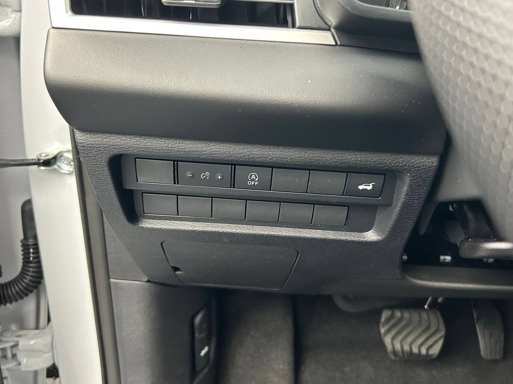 New 2026 Mitsubishi Outlander AWD image 36