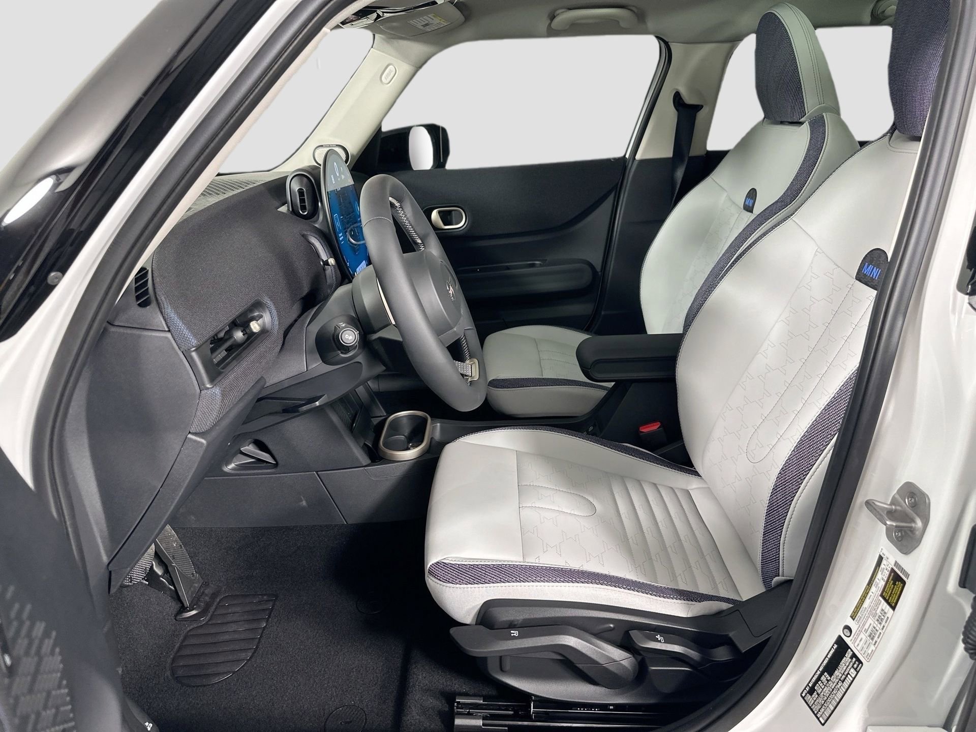 Used 2025 MINI Cooper S image 24