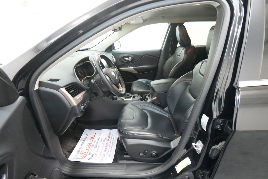 Used 2018 Jeep Cherokee Limited image 15