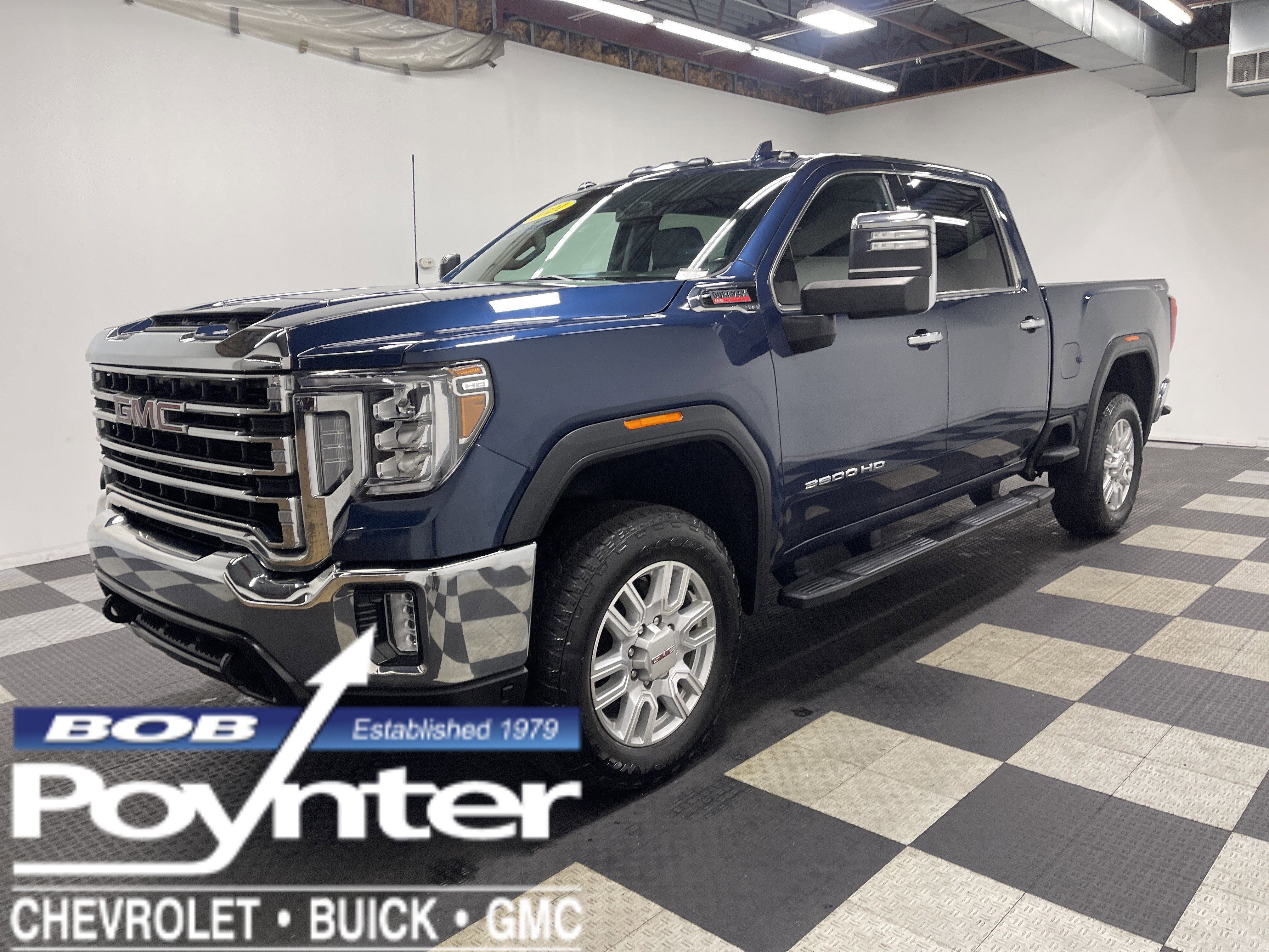 Used 2021 GMC Sierra 3500 SLT image 1