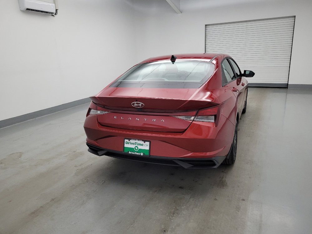 Used 2023 Hyundai Elantra SEL FWD image 7