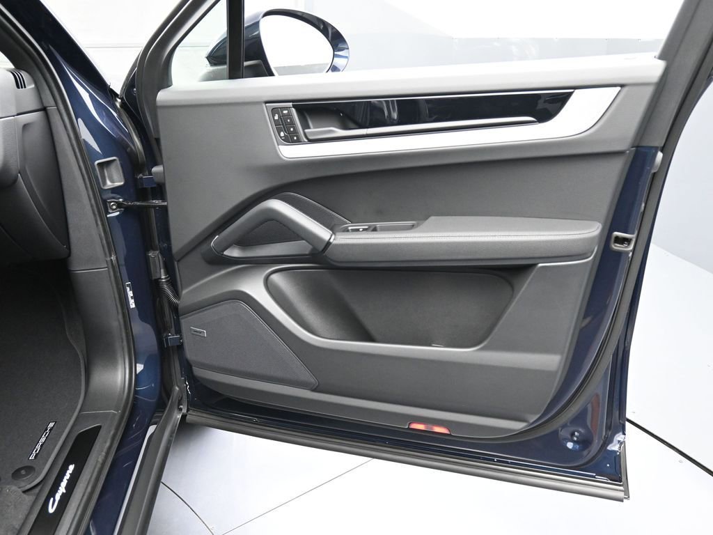 New 2026 Porsche Cayenne Coupe image 29