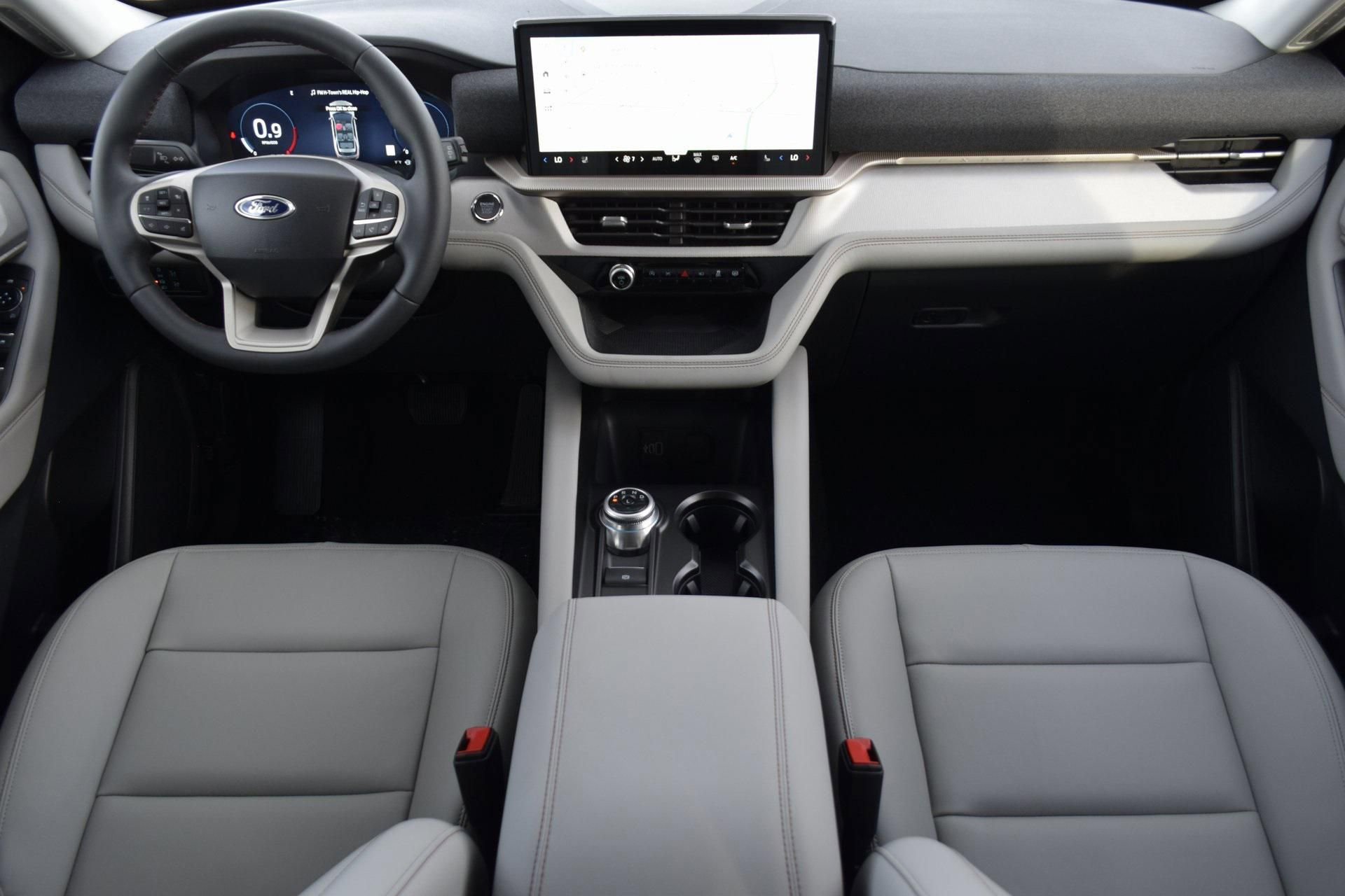 New 2026 Ford Explorer Active w/ Active Comfort Package image 7