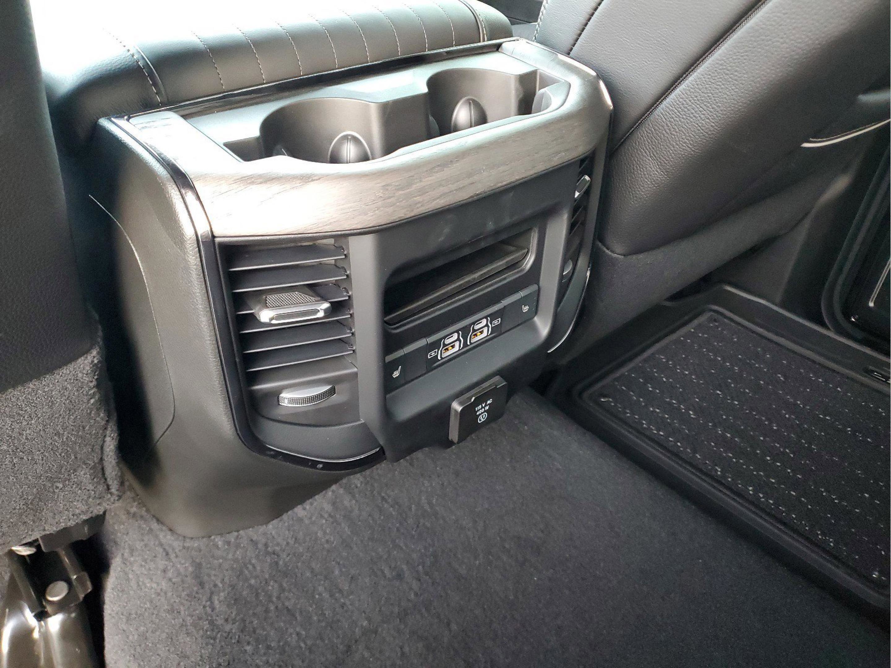 New 2026 RAM 3500 Limited image 12