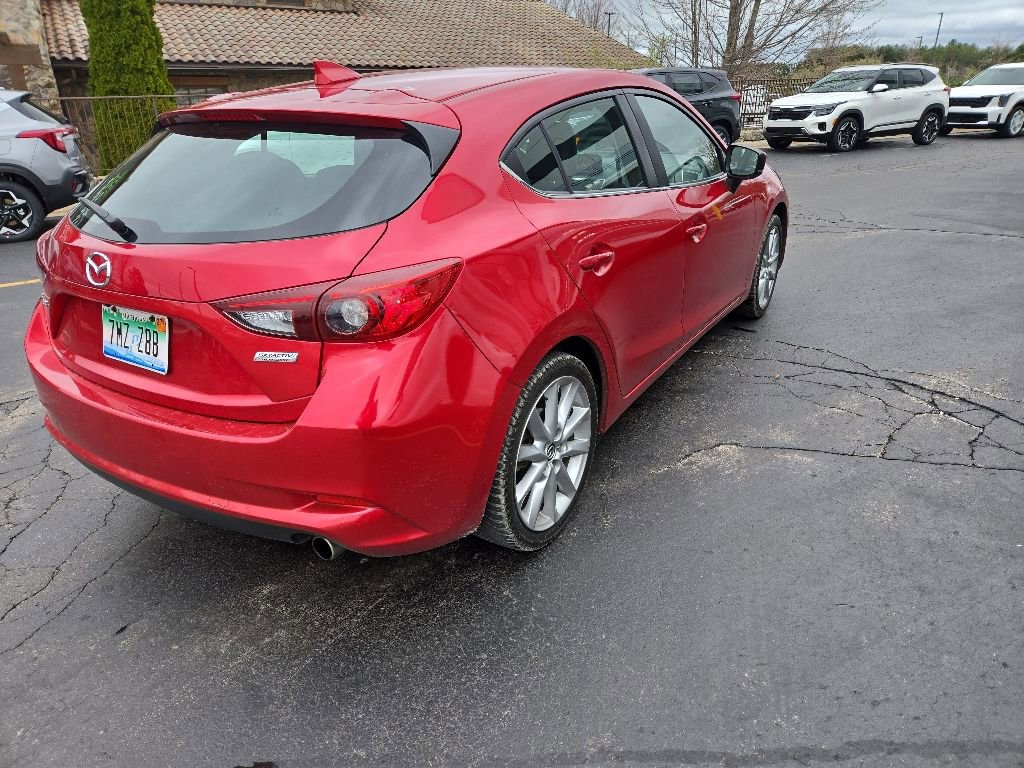Used 2017 MAZDA MAZDA3 Grand Touring FWD image 5