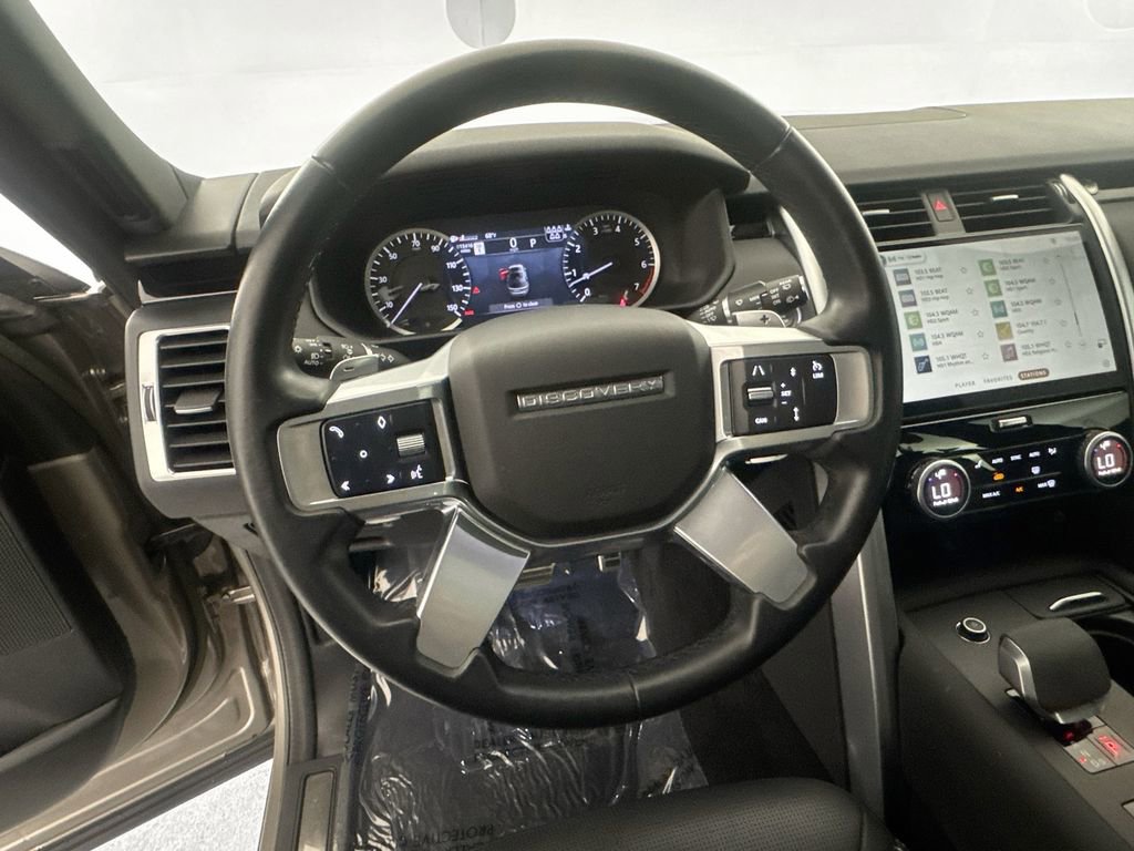 Certified 2023 Land Rover Discovery S R-Dynamic image 11