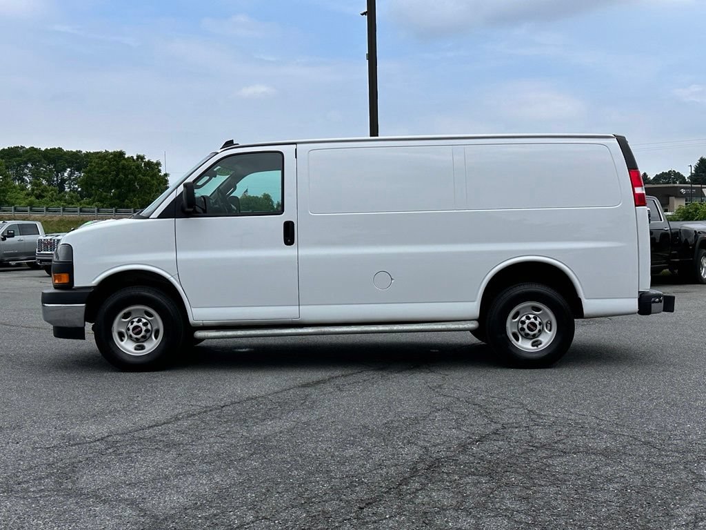 Used 2024 GMC Savana 2500 w/ Driver Convenience Package RWD image 6