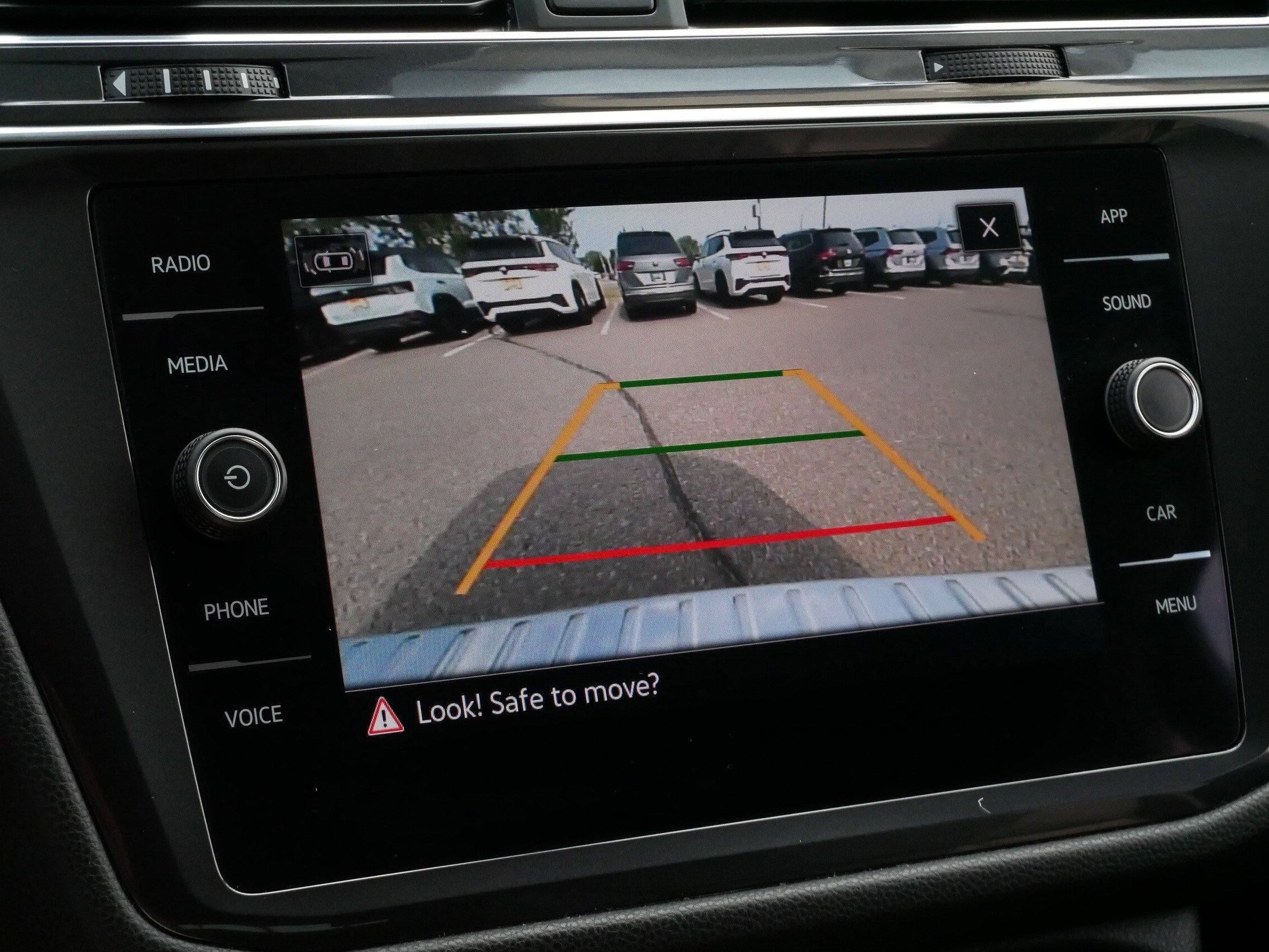 Certified 2023 Volkswagen Tiguan SE AWD/4WD image 31