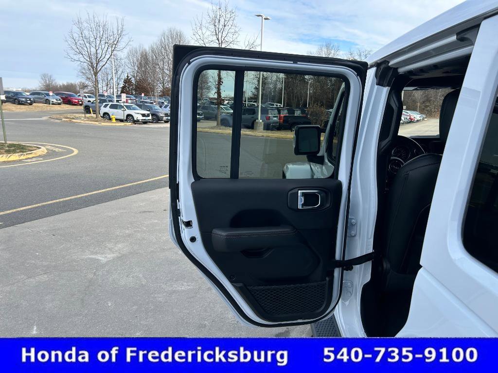 Used 2023 Jeep Wrangler High Altitude image 15