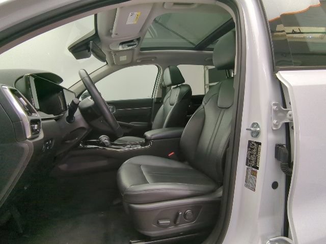 Used 2023 Kia Sorento SX FWD image 12
