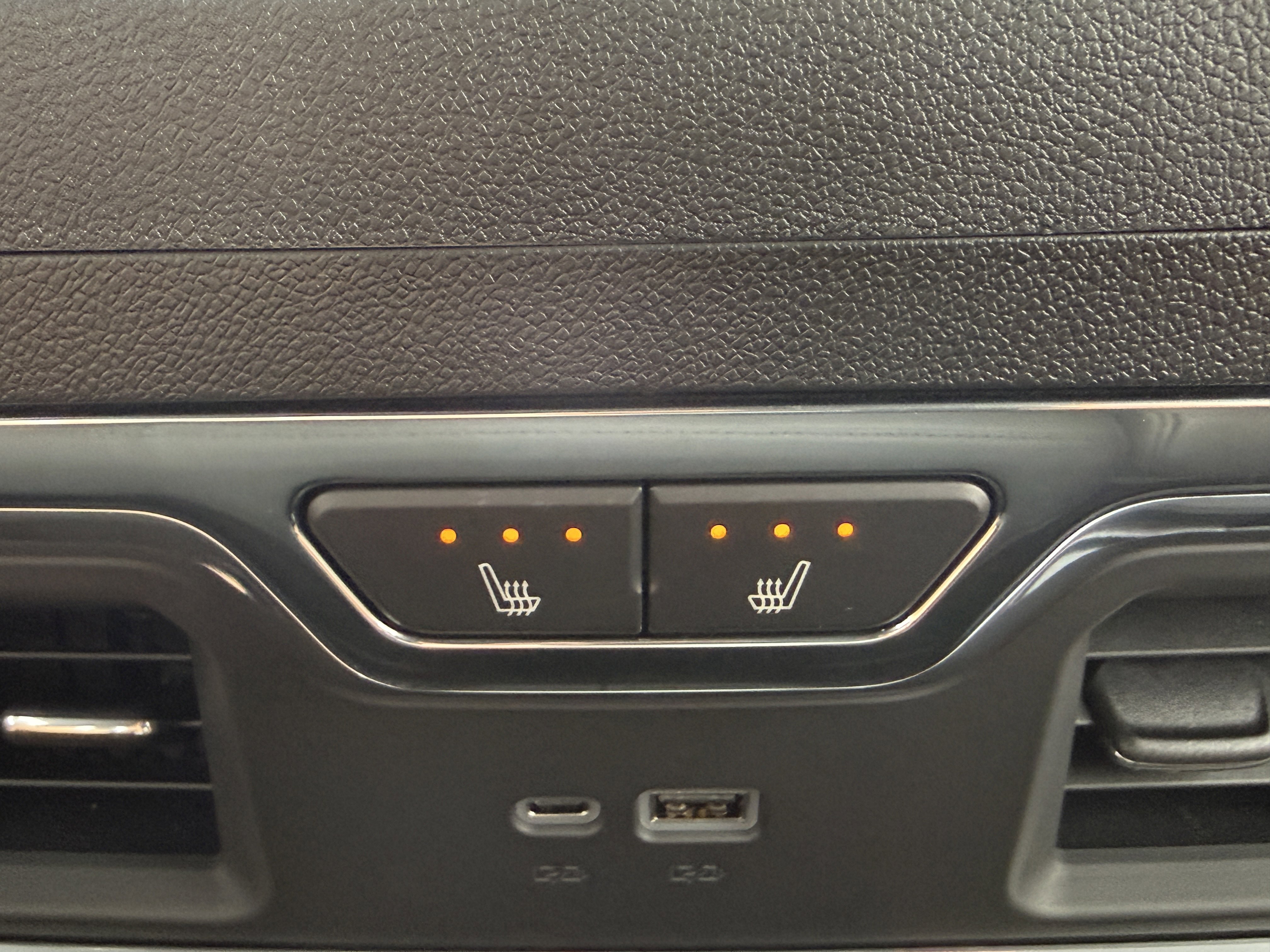 New 2026 GMC Sierra 2500 Denali w/ Denali Reserve Package image 18