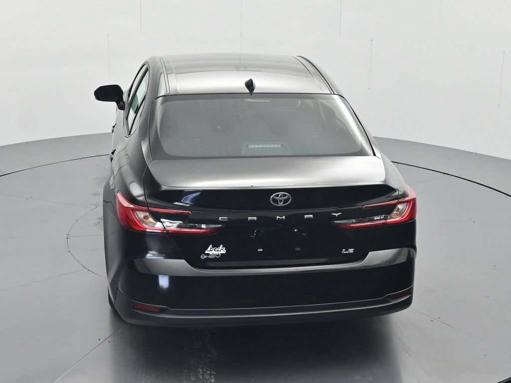 Used 2025 Toyota Camry LE FWD image 33
