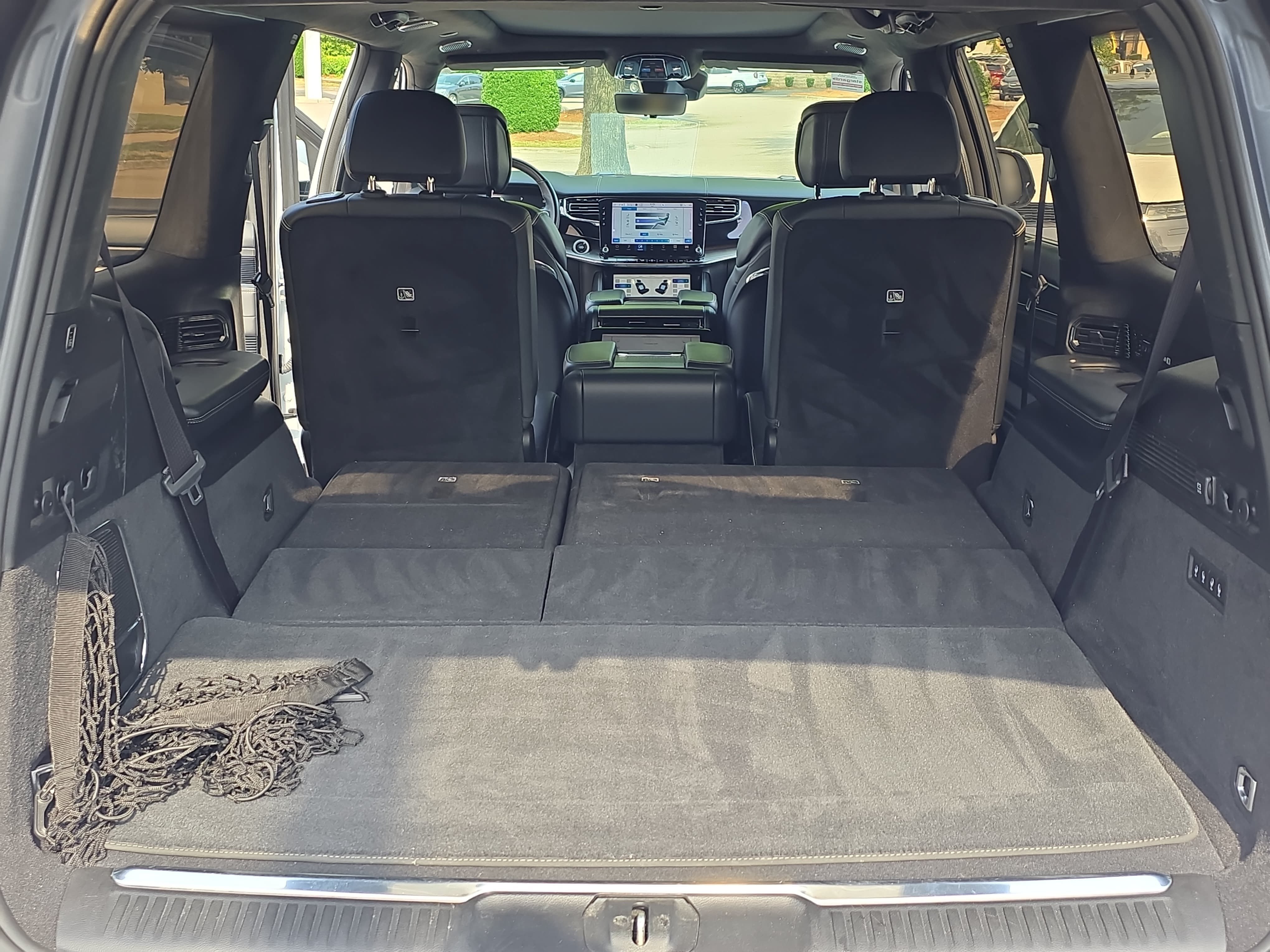 Used 2022 Jeep Grand Wagoneer Series II AWD/4WD image 14