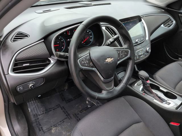 Used 2023 Chevrolet Malibu RS image 10