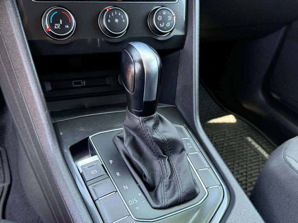 Used 2019 Volkswagen Tiguan S FWD image 19