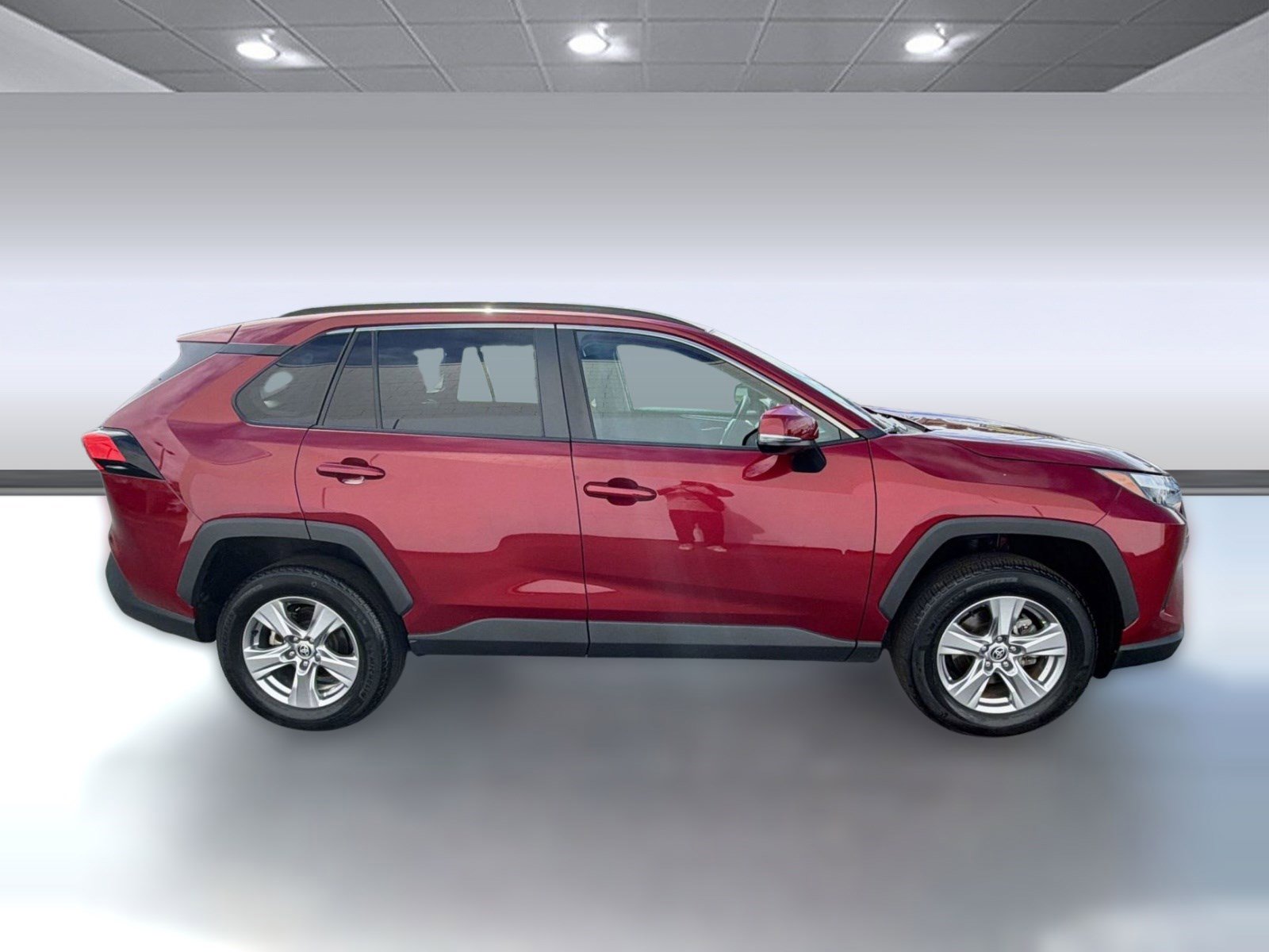 Used 2023 Toyota RAV4 XLE w/ Convenience Package FWD image 7