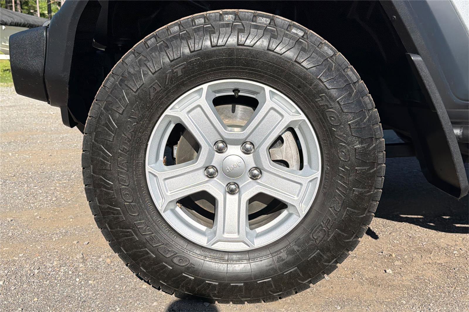 Used 2021 Jeep Wrangler Unlimited Sport AWD/4WD image 28