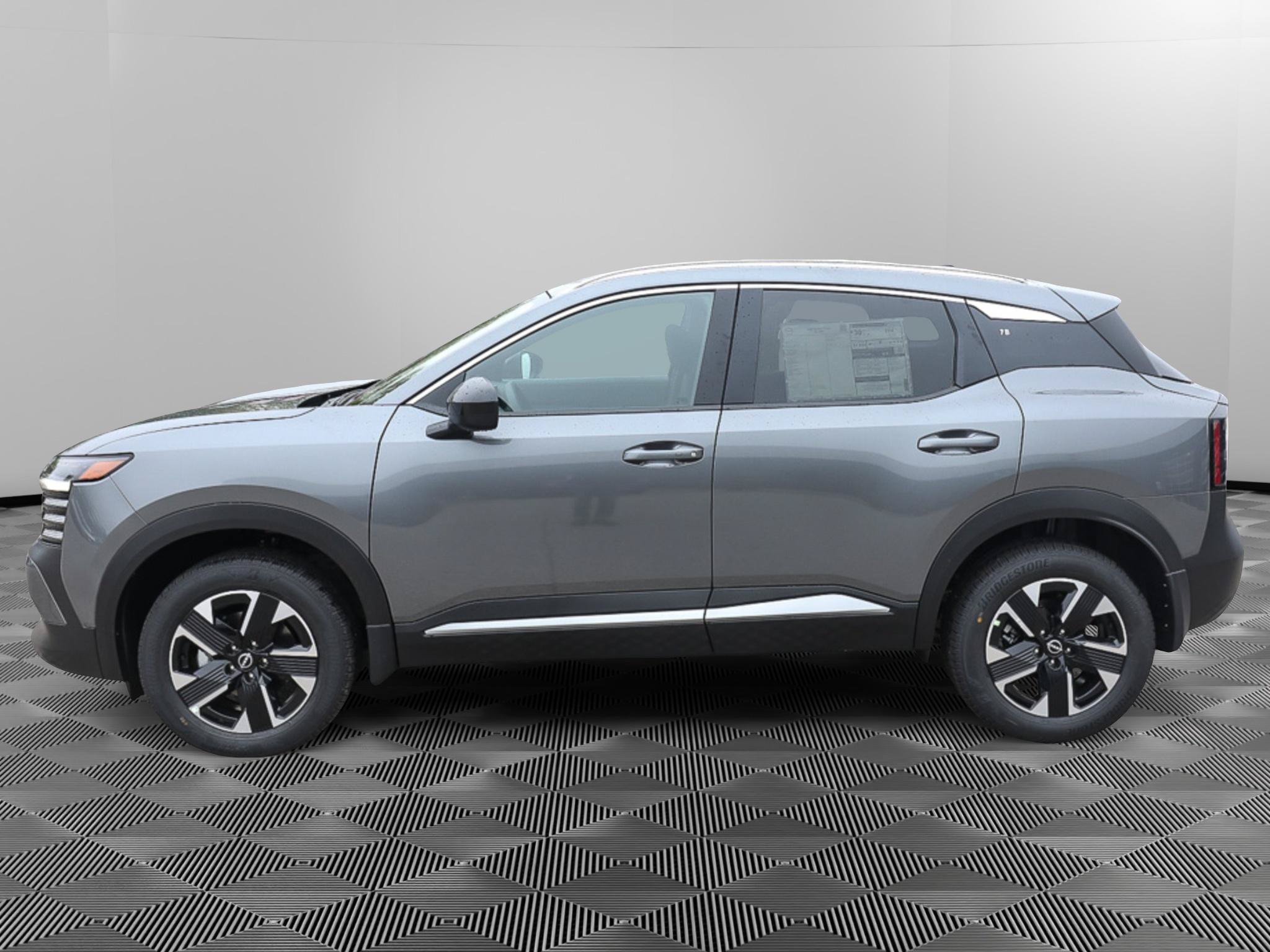 New 2027 Nissan Kicks SV AWD/4WD image 3