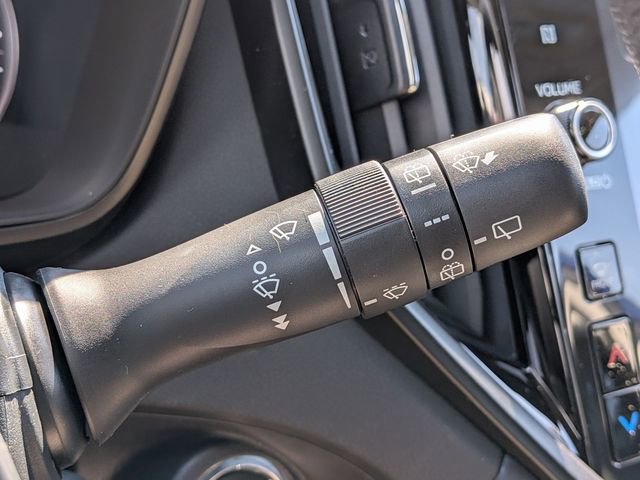 New 2026 Subaru Ascent Limited Bronze image 22