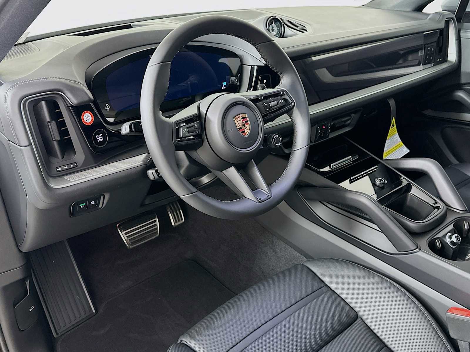 New 2026 Porsche Cayenne Coupe image 4