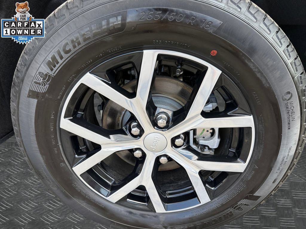 Used 2025 Jeep Grand Cherokee Limited AWD/4WD image 21