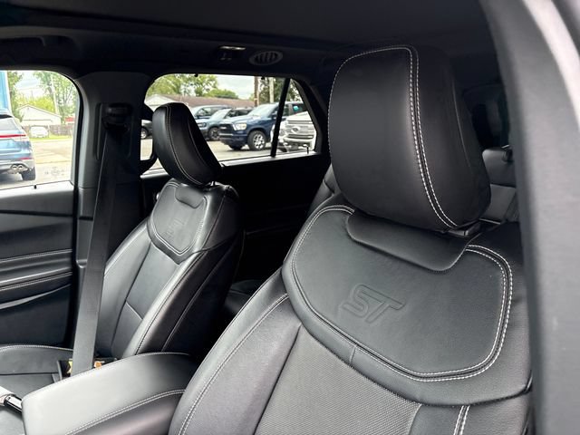 Used 2023 Ford Explorer ST w/ Technology Package AWD/4WD image 9