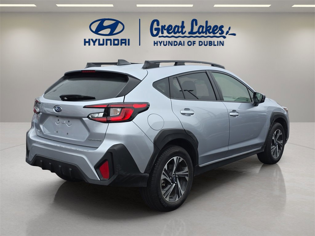 Used 2024 Subaru Crosstrek 2.0i Premium image 5