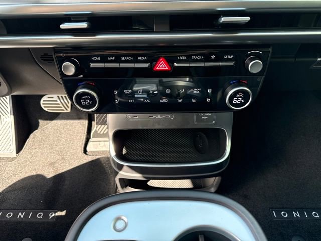 New 2026 Hyundai Ioniq 9 Calligraphy image 17