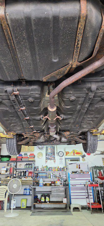Used 2003 Hyundai Elantra GLS FWD image 38
