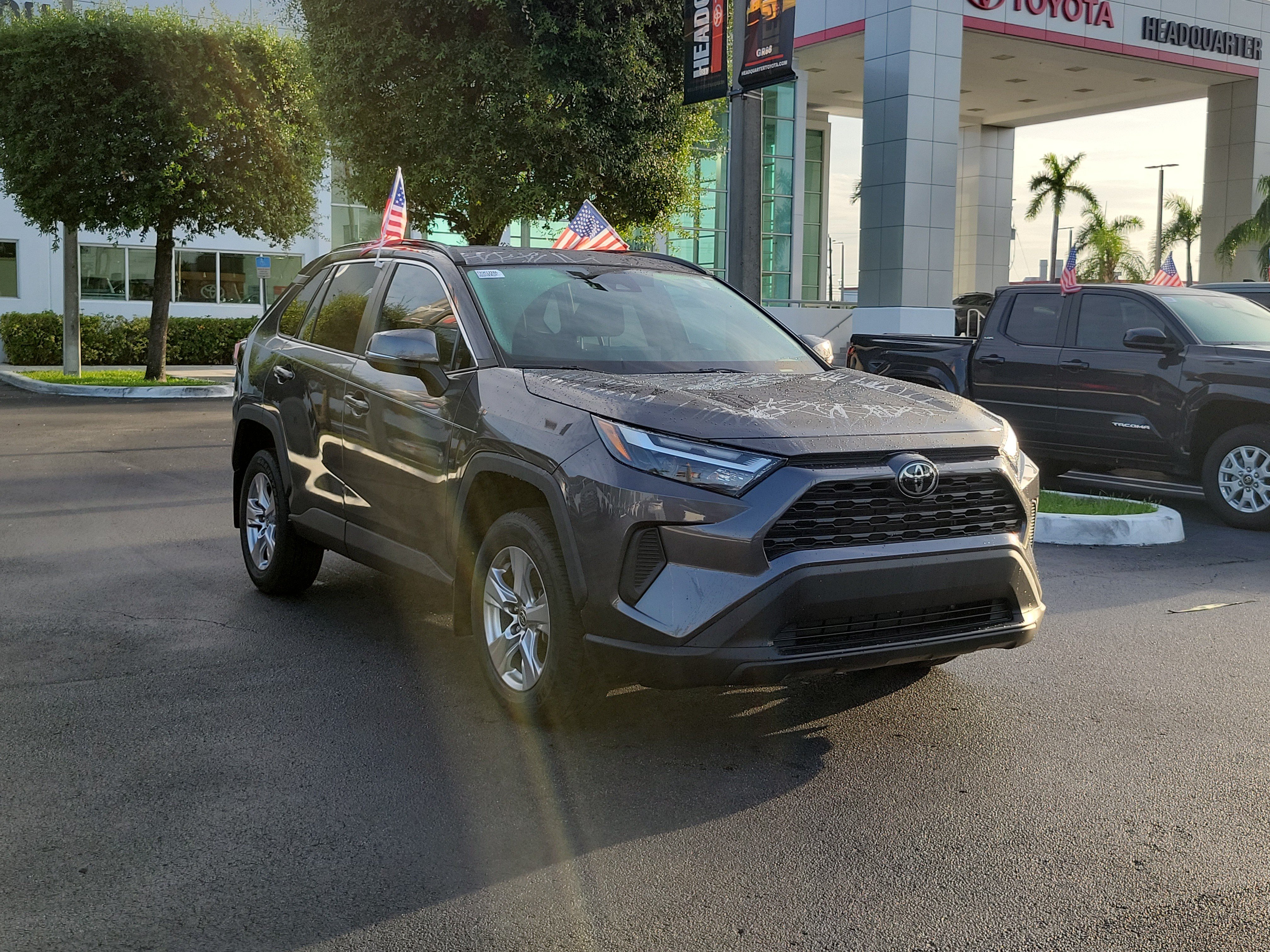 Used 2023 Toyota RAV4 XLE w/ Convenience Package FWD image 2