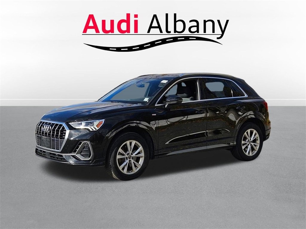 Used 2022 Audi Q3 2.0T Premium Plus w/ Premium Plus Package image 8