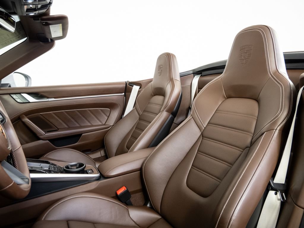 Certified 2024 Porsche 911 Carrera GTS image 5