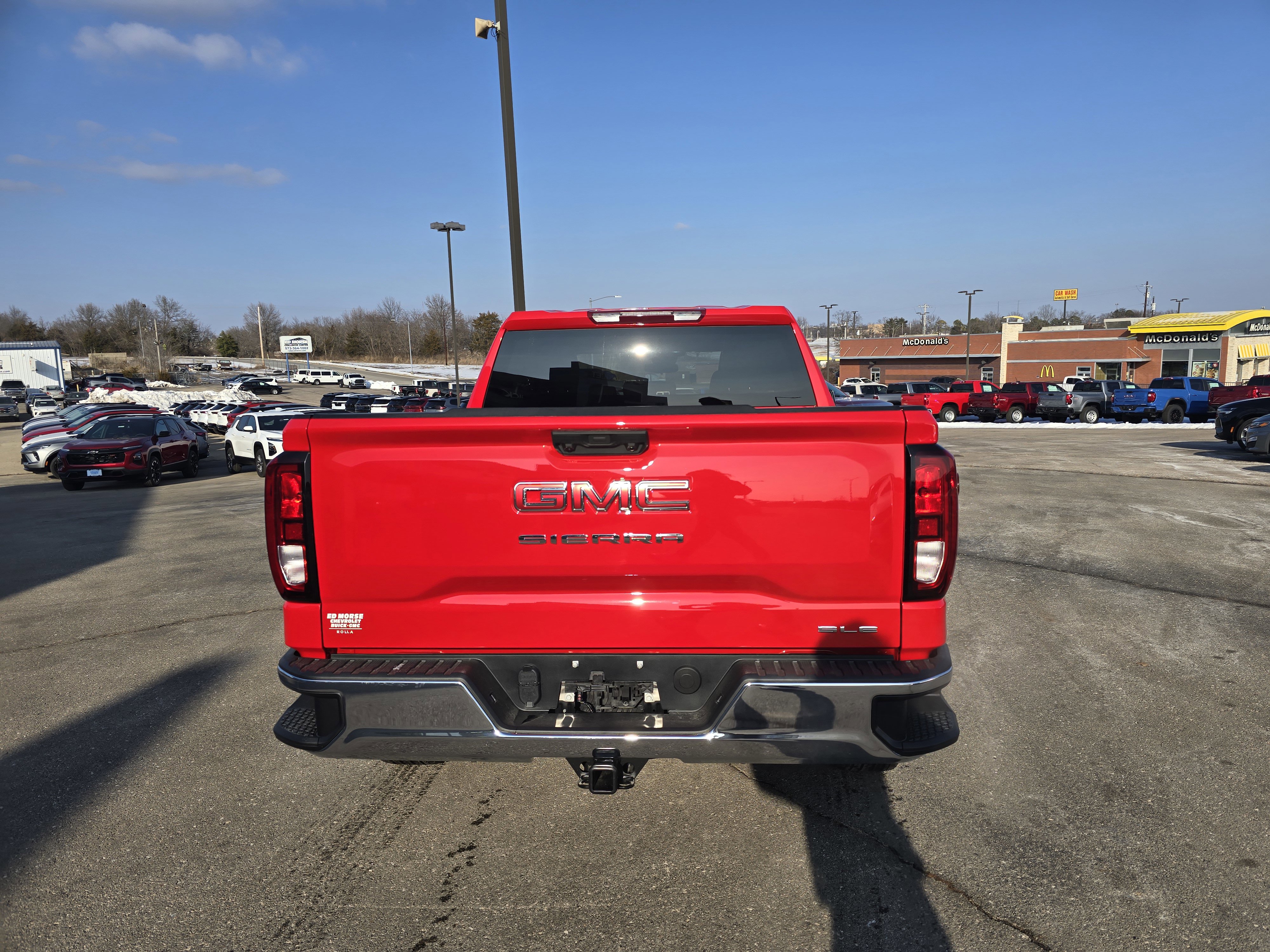 New 2026 GMC Sierra 1500 SLE image 4