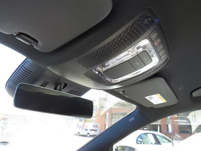 Used 2025 Mercedes-Benz GLA 250 4MATIC image 17