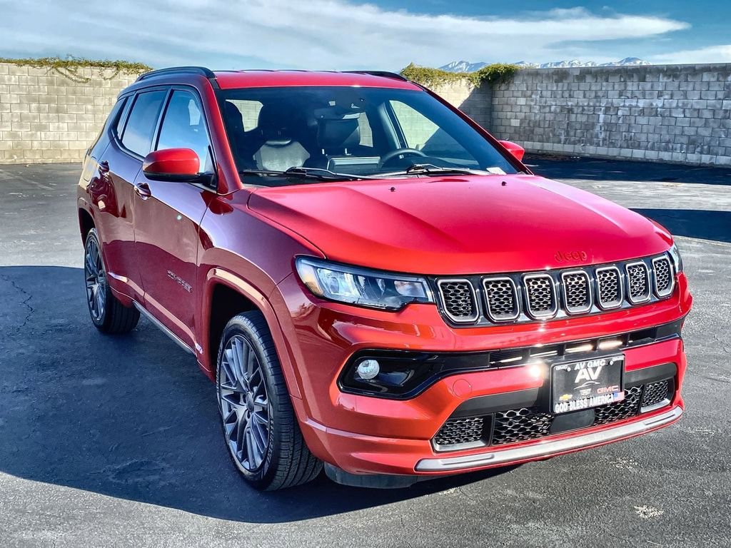 Used 2023 Jeep Compass Limited image 39