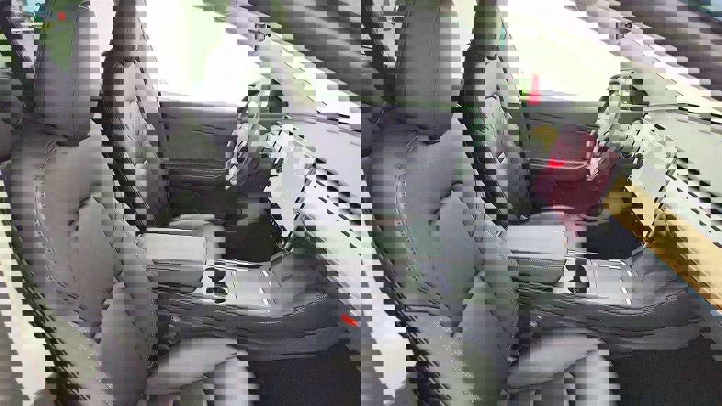 Used 2022 Tesla Model Y Long Range image 28