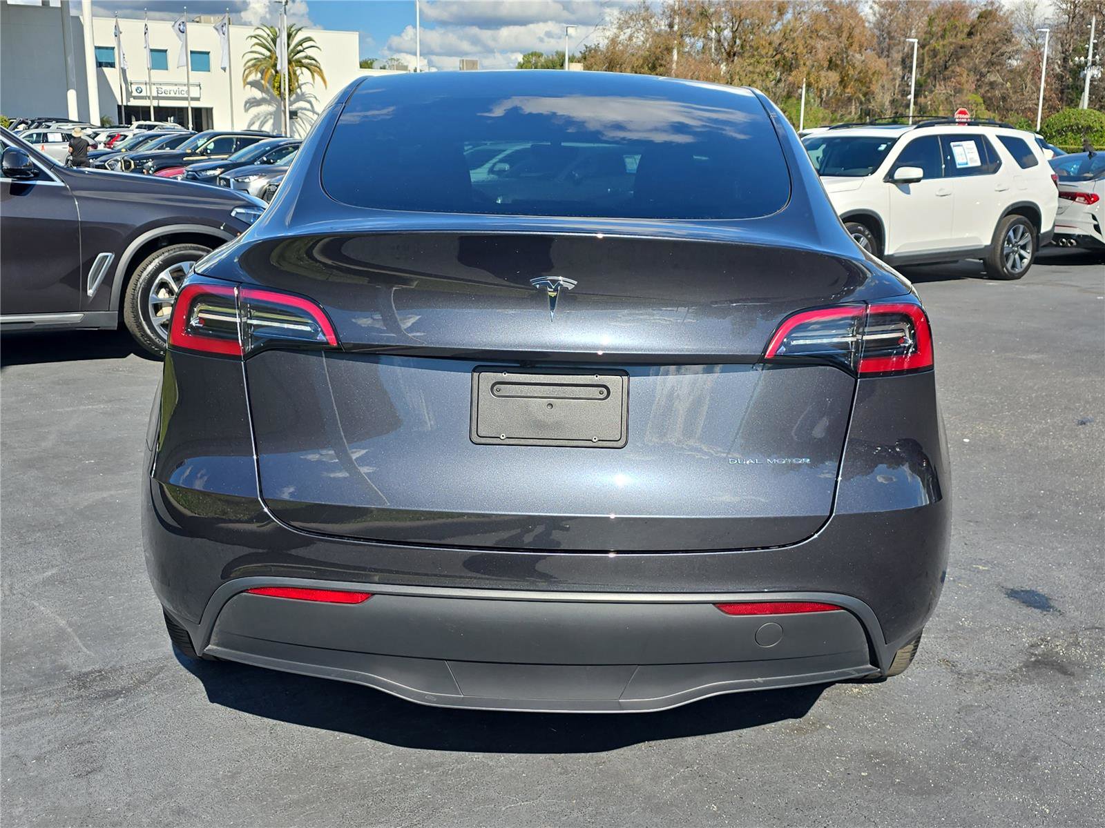 Used 2024 Tesla Model Y Long Range image 4