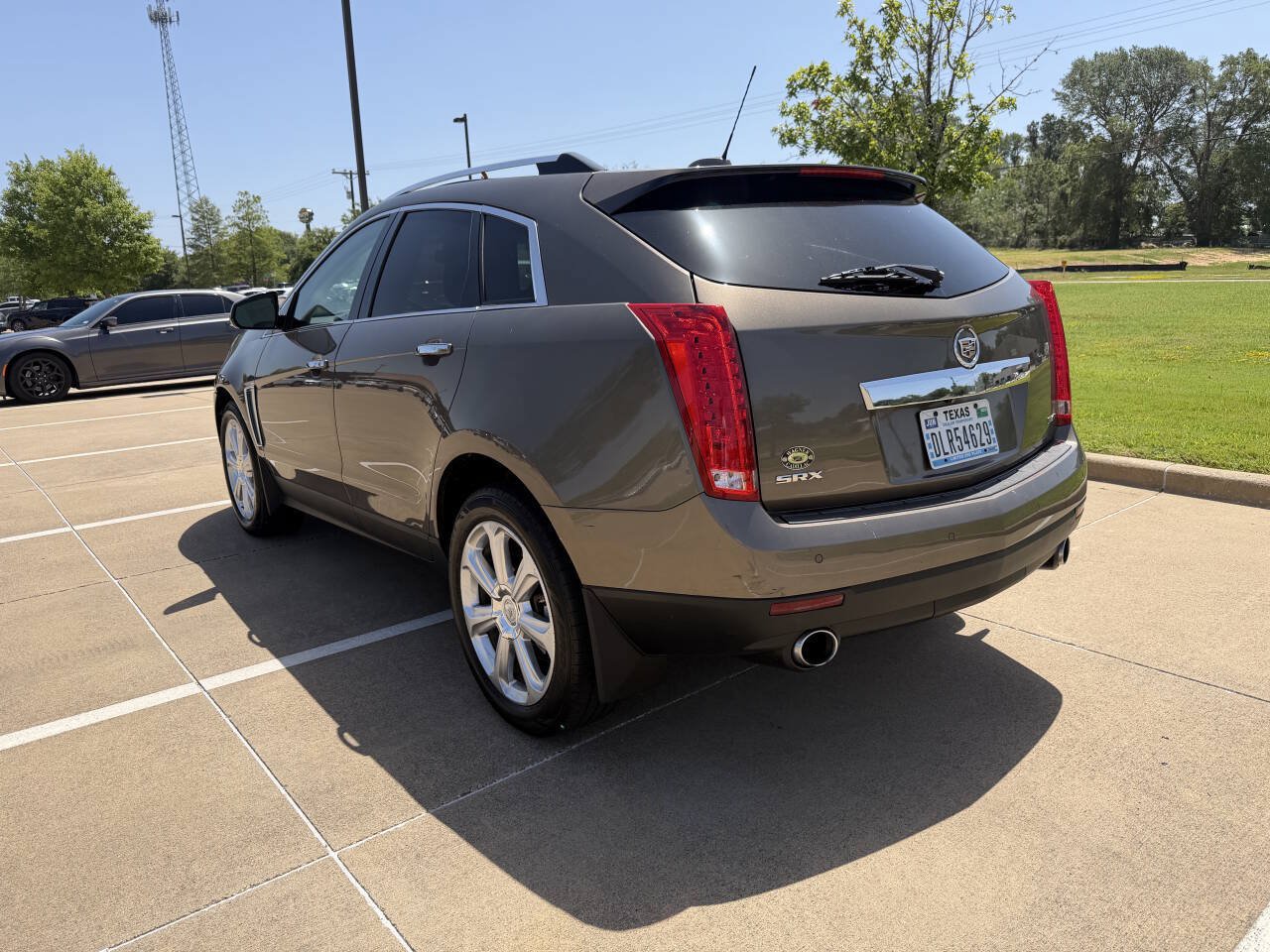 Used 2016 Cadillac SRX Performance w/ Driver Awareness Package FWD image 6